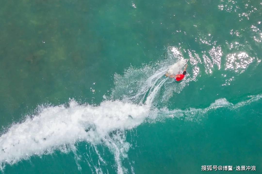 “十四冬”单板滑雪平行大回转开赛