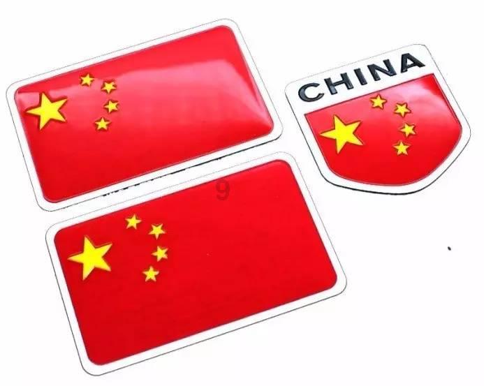修复信号灯保障出行安全